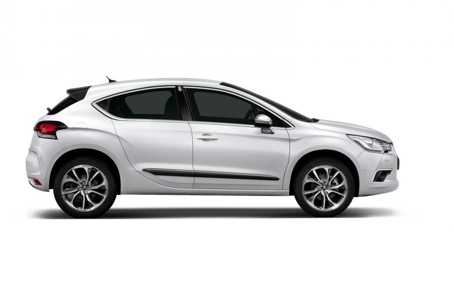  Citroen DS4 2010 года  (фото 6 из 143)